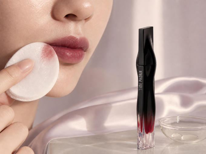 Cara Menghapus Pewarna Bibir Tanpa Membuat Bibir Kering