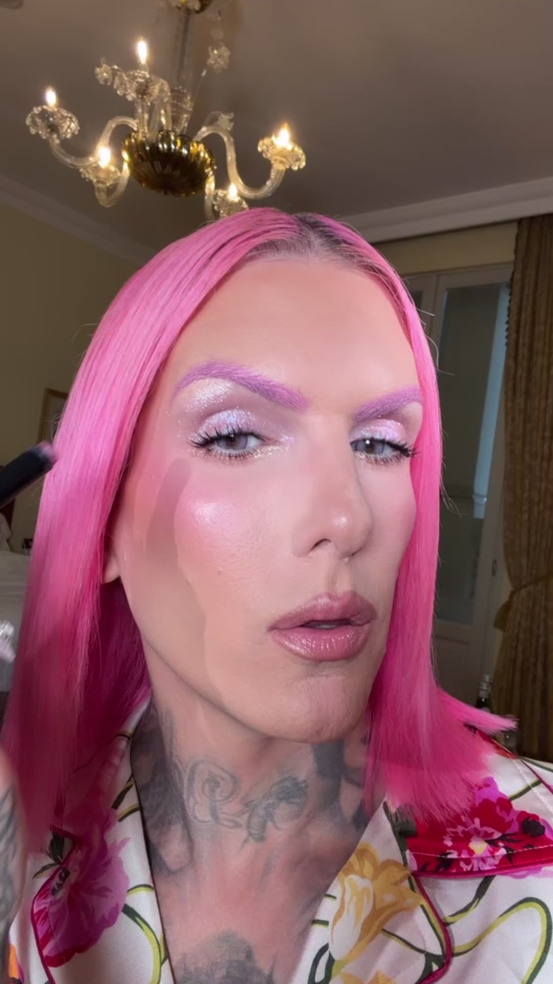 Load video: Jeffree Star Twilight Glow Trio